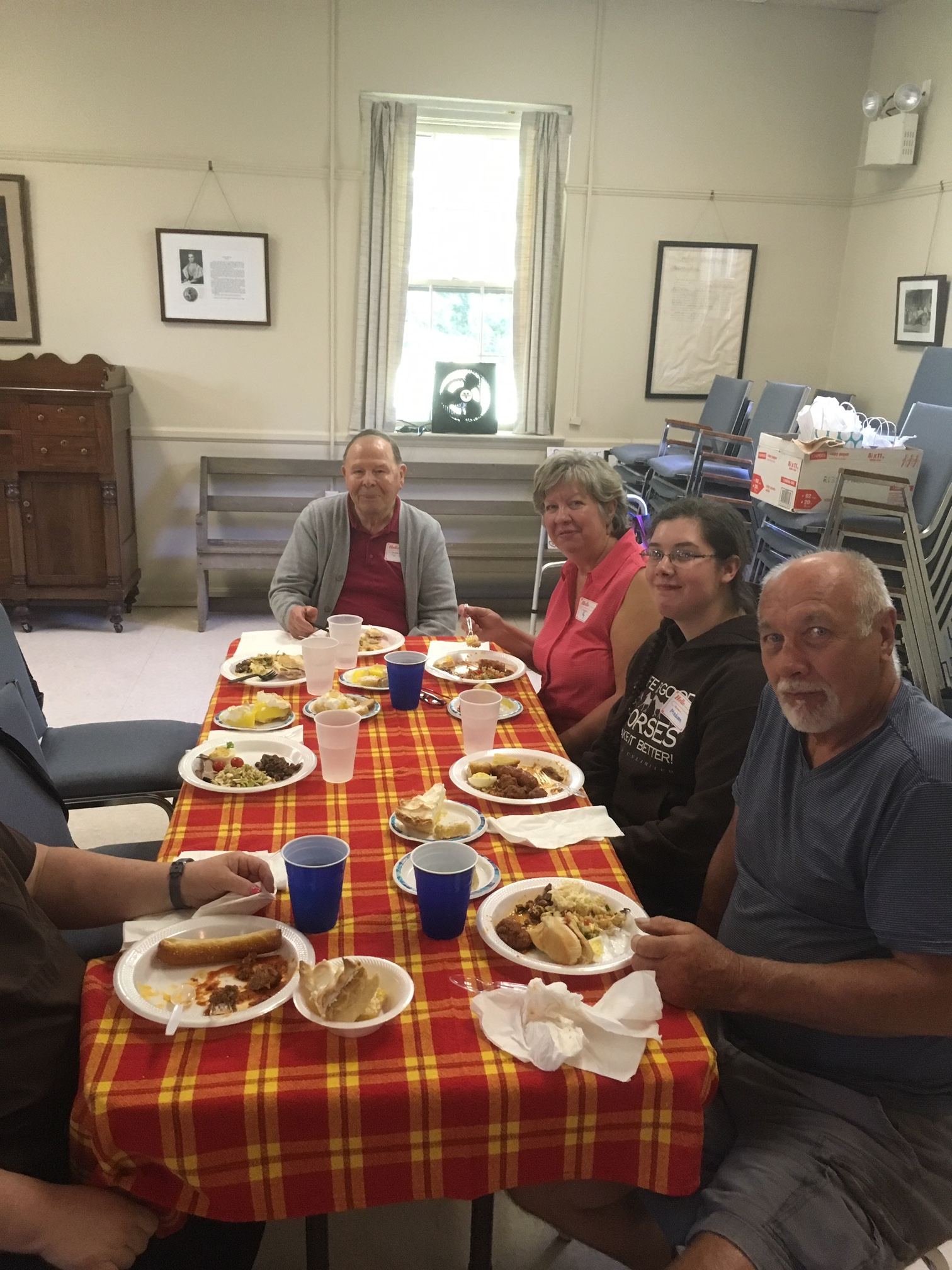 attendees at lunch