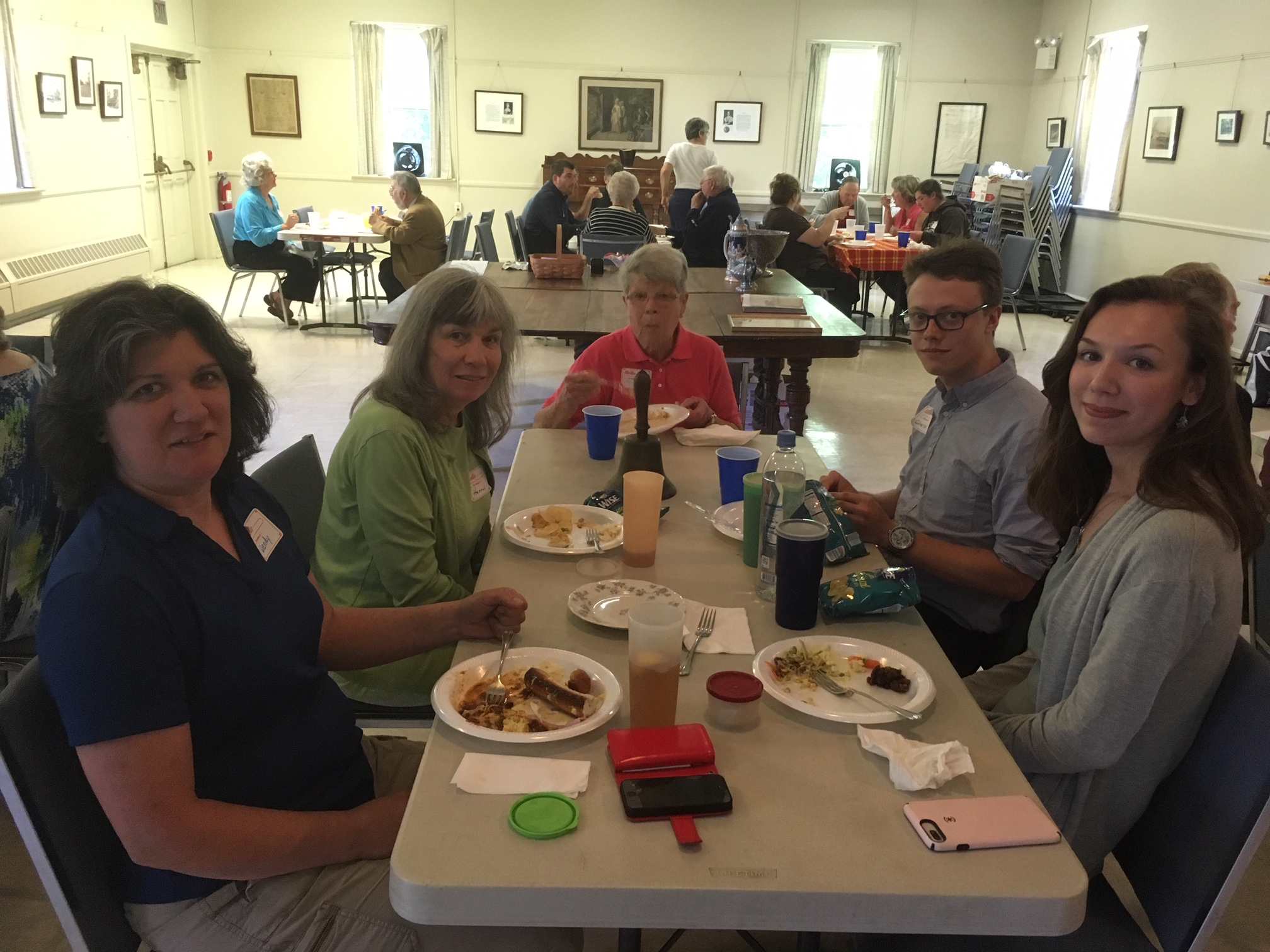 attendees at lunch